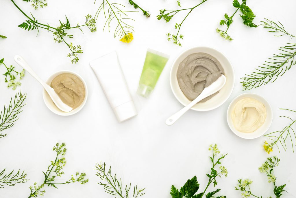 Dai fiori alle creme! workshop pratico di COSMESI NATURALE per fare oleoliti, unguenti, creme, stick