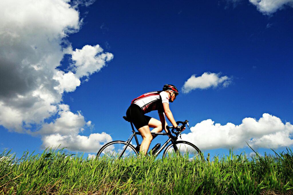 cicloturismo come forma di vacanza attiva e sostenibile